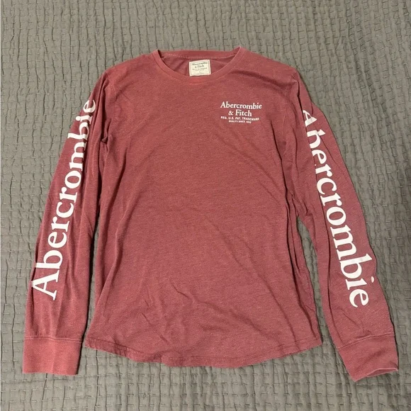 Abercrombie & Fitch Men’s Large Red Long Sleeve Crewneck Tee - Picture 1 of 4